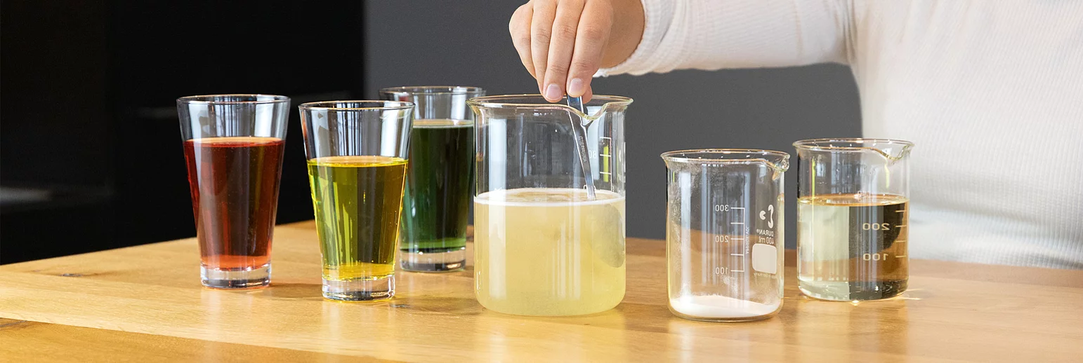 For clear protein drinks: Protein hydrolysates 