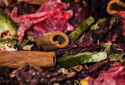 Flavors: Taste, differentiation, and consistency in food development 