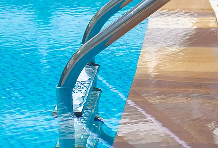 Chlorates in Swimming Pool Water – an undesirable by-product 