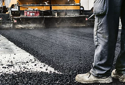 Cellulosefasern – unser Beitrag zum nachhaltigen Asphalt-Strassenbau! 