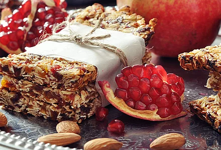 Proteinextrudate und Granatapfelkerne – Genuss für das Auge und gut für die Gesundheit und das Wohlbefinden 